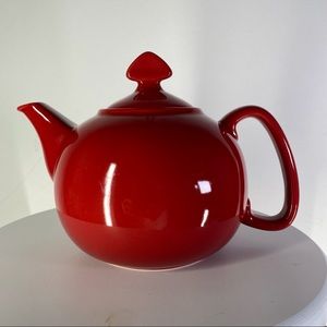 Chantal 4 cup/1 quart/.94 liter gloss red tea pot